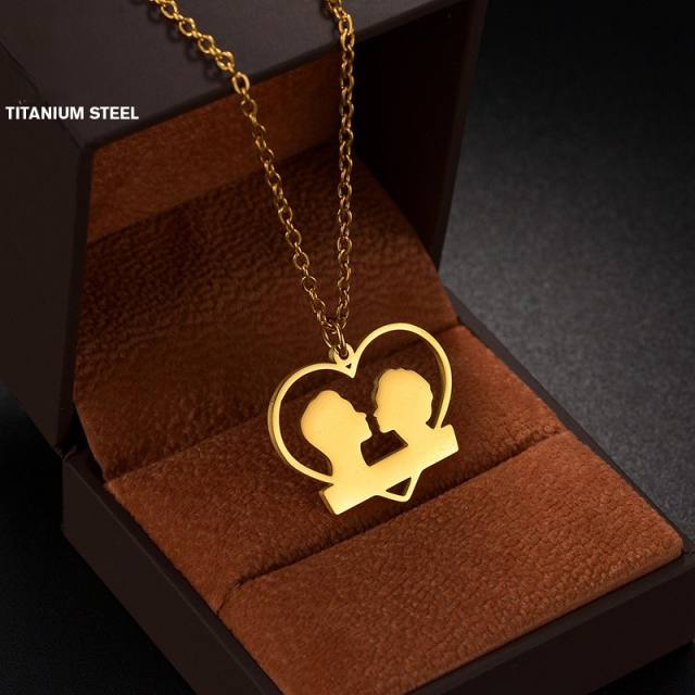Personality heart shape couples engrave name custom necklace