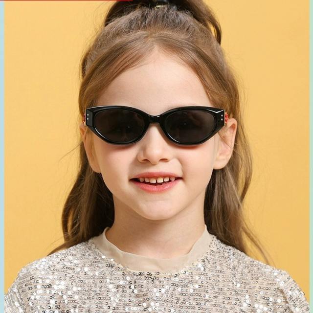 Korean fashion cute cat eye shape Polarized sunglasses for kids