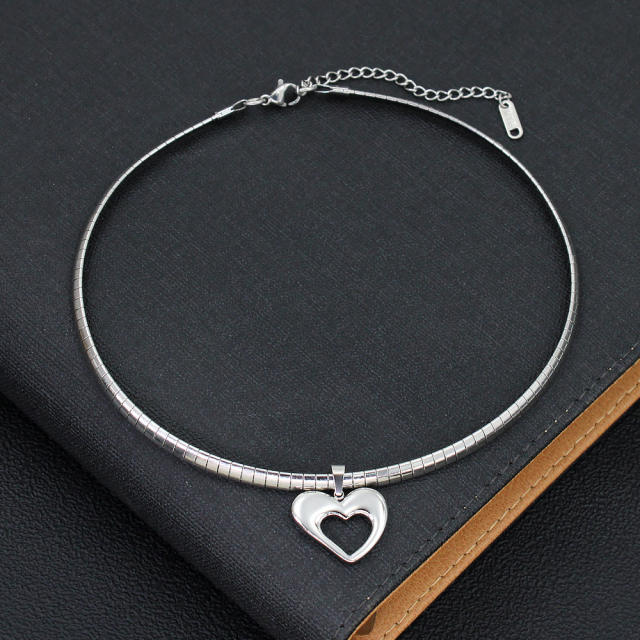 4mm Personailty silver color hollow heart stainless steel choker necklace