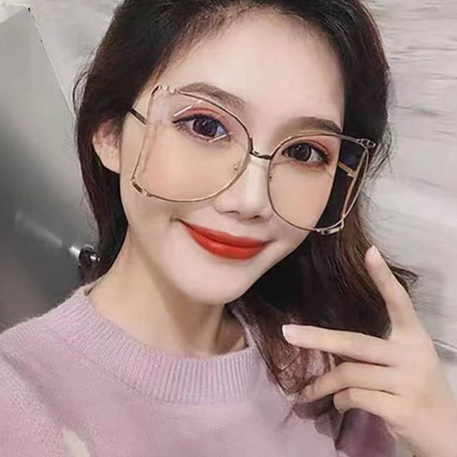 Oversized pearl bead women sunglasses