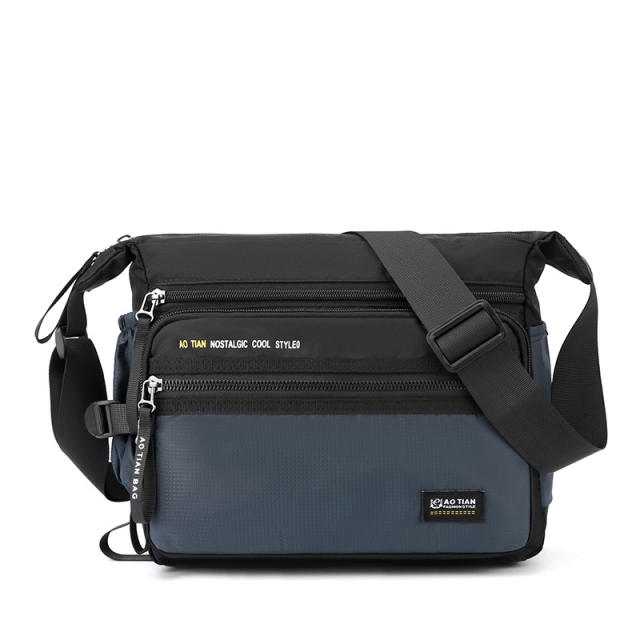 Casual large capacity oxford cloth crossbody bag for men