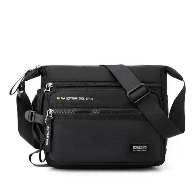 Casual large capacity oxford cloth crossbody bag for men
