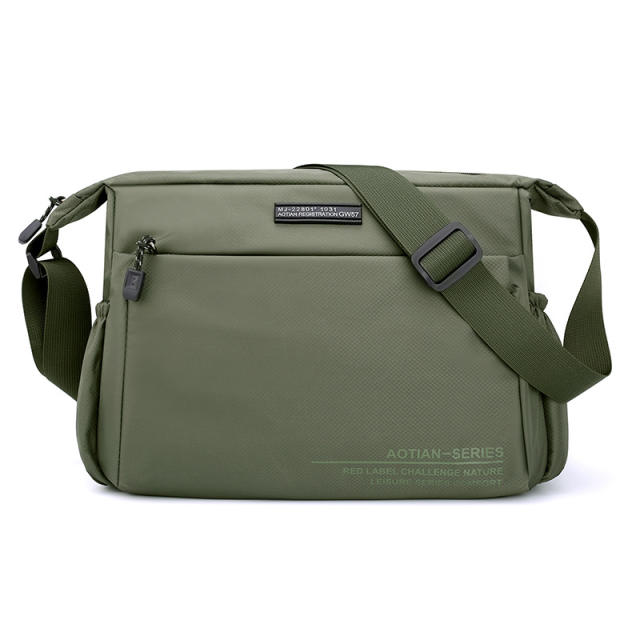 Korean fashion plain color large capacity crossbody bag for men