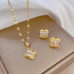 Dainty diamond clover stainless steel chain necklace set