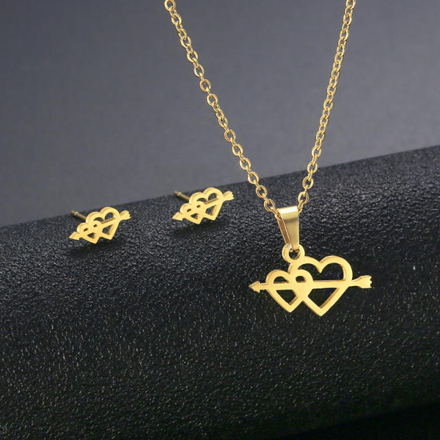 Dainty heart arrow stainless steel necklace set