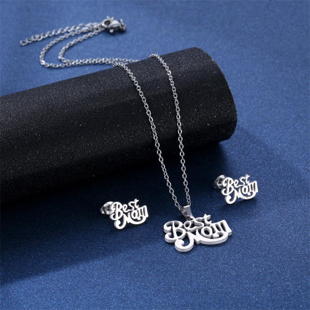 Best mom letter stainless steel dainty necklace set