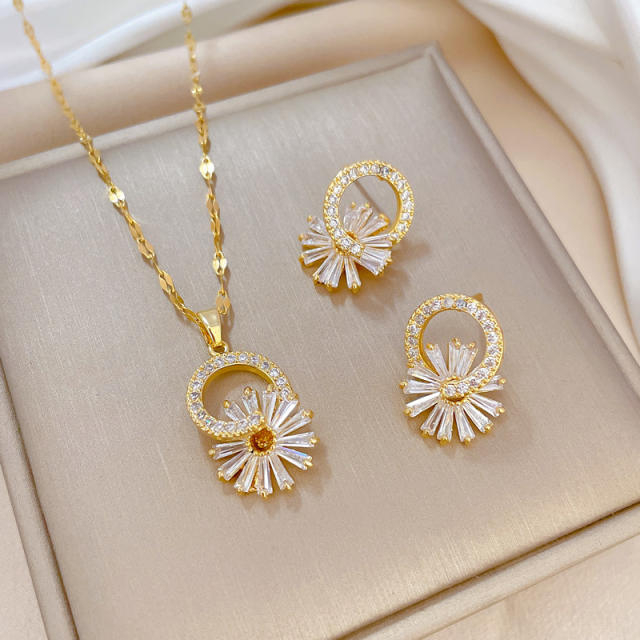 Delicate diamond daisy flower pendant stainless steel chain necklace set