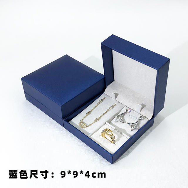 Necklace earrings rings jewelry set box small jewelry box