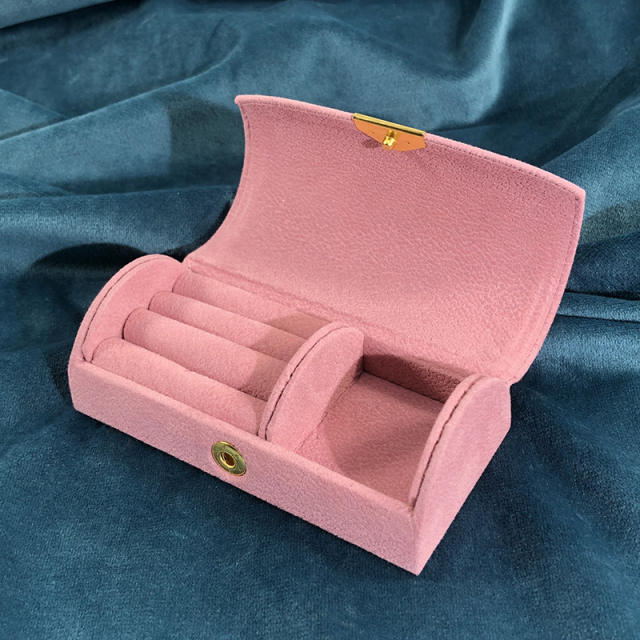 Cute portable velvet jewelry box travel jewelry box