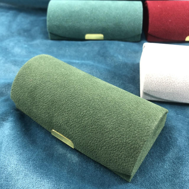 Cute portable velvet jewelry box travel jewelry box