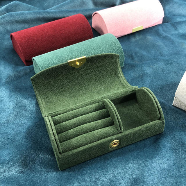 Cute portable velvet jewelry box travel jewelry box