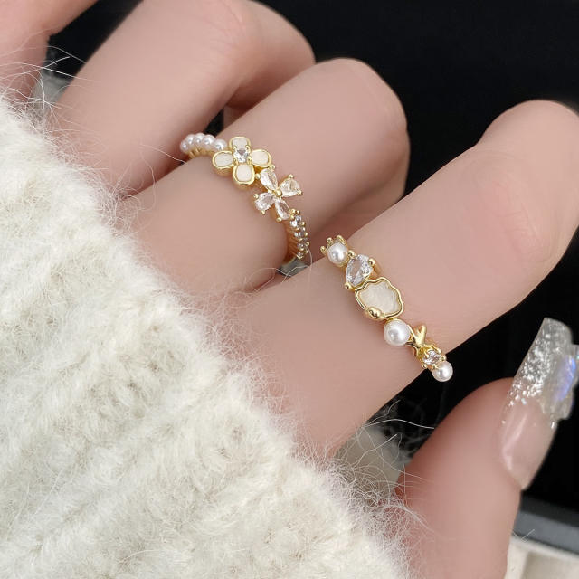 Chic tiny flower pearl diamond finger rings stackable rings