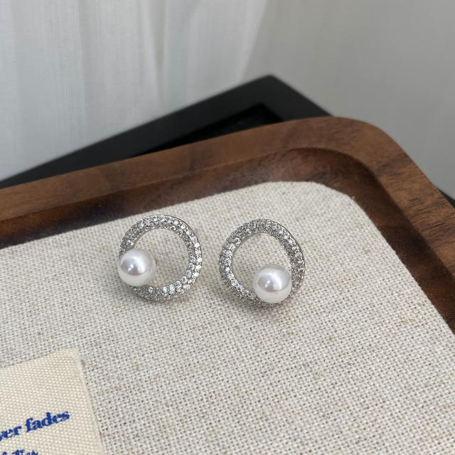 Korean fashion easy match diamond circel pearl studs earrings