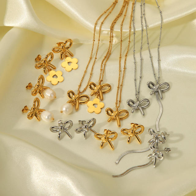 18KG sweet bow pearl flower stainless steel necklace collection