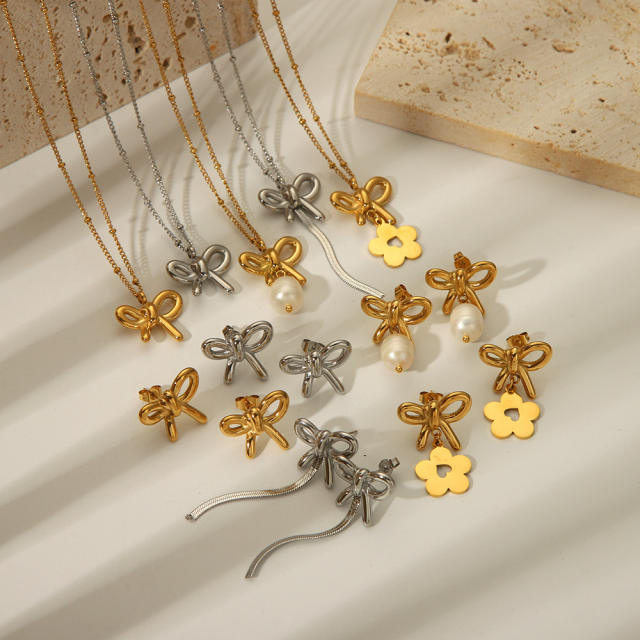 18KG sweet bow pearl flower stainless steel necklace collection