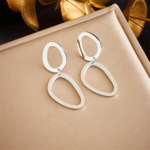 Simple geometric circle stainless steel earrings