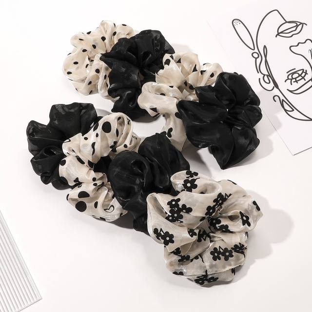 Korean fashion summer black white scrunchies