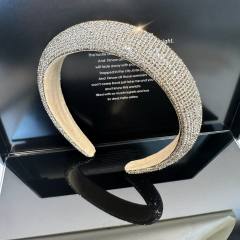 Delicate diamond padded headband for wedding prom