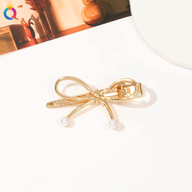 Cute metal bow pearl beaded duckbill hair clips