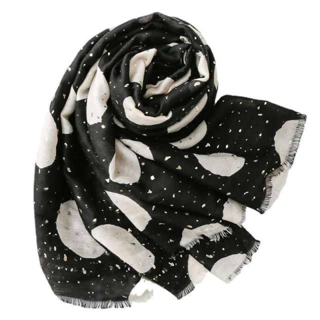 Elegant black color fashion scarf