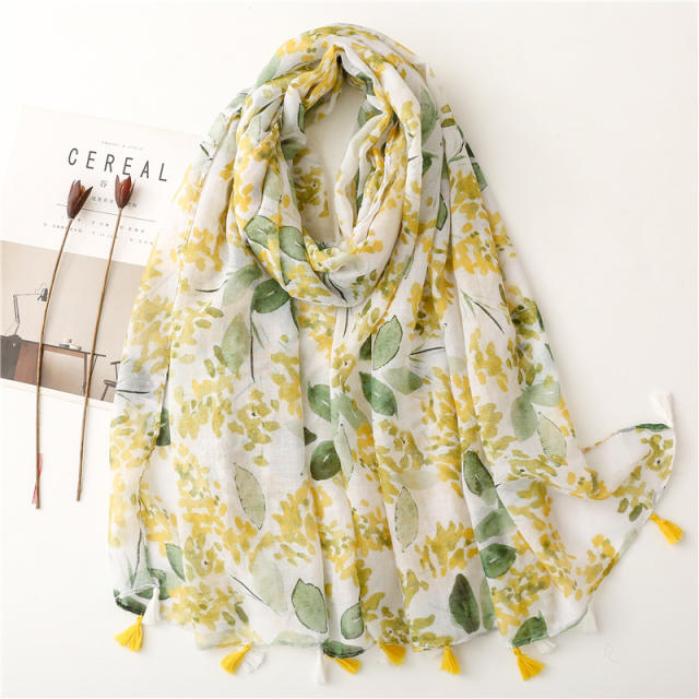 Holiday bright yellow color leaf pattern fashion scarf