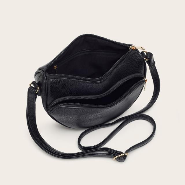 Casual PU leather material fashionable crossbody bag chest bag