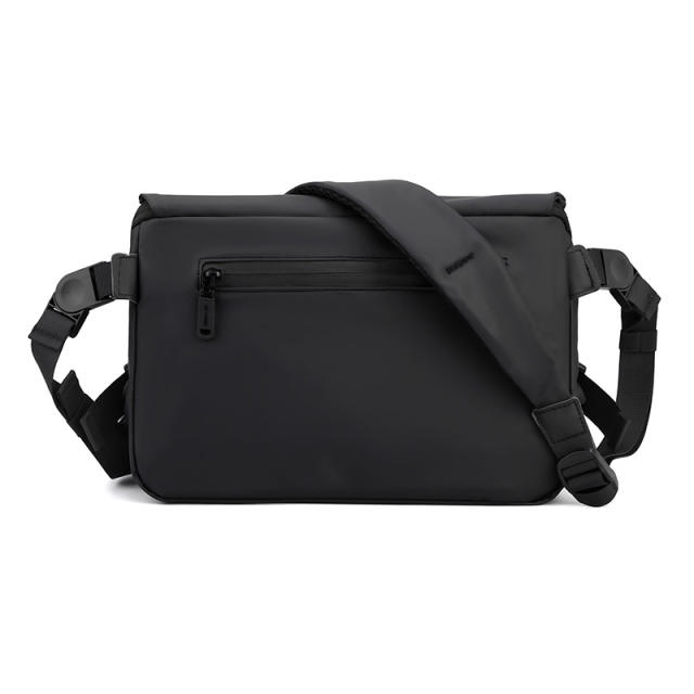 Waterproof nylon material message bag for men