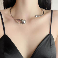 Fashionable alloy material chunky drop metal choker necklace