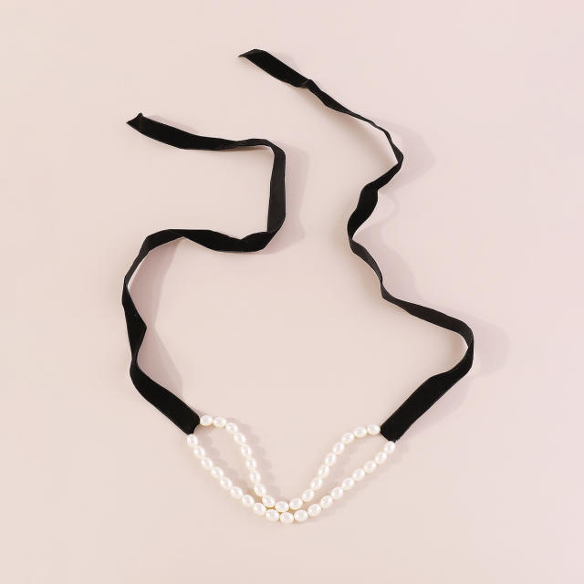 Vintage imitation baroque pearl black velvet choker necklace
