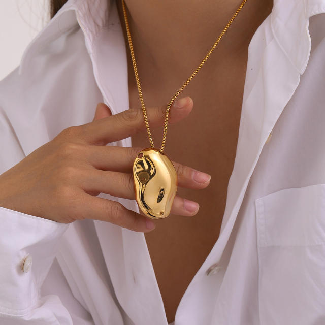 18KG chunky hammer pattern pendant stainless steel necklace