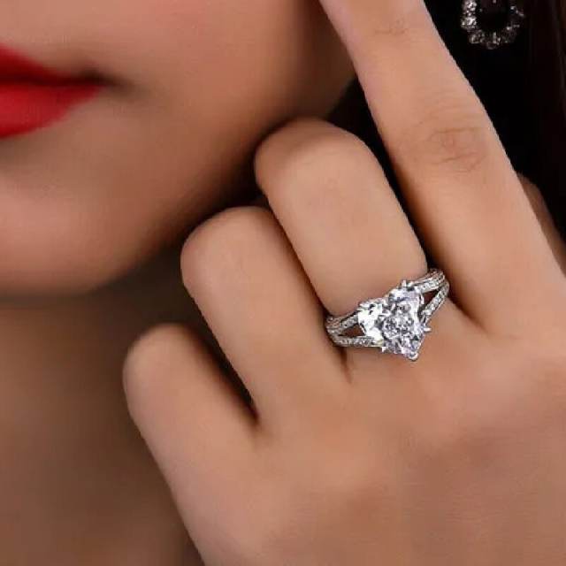 Hot sale diamond heart finger rings