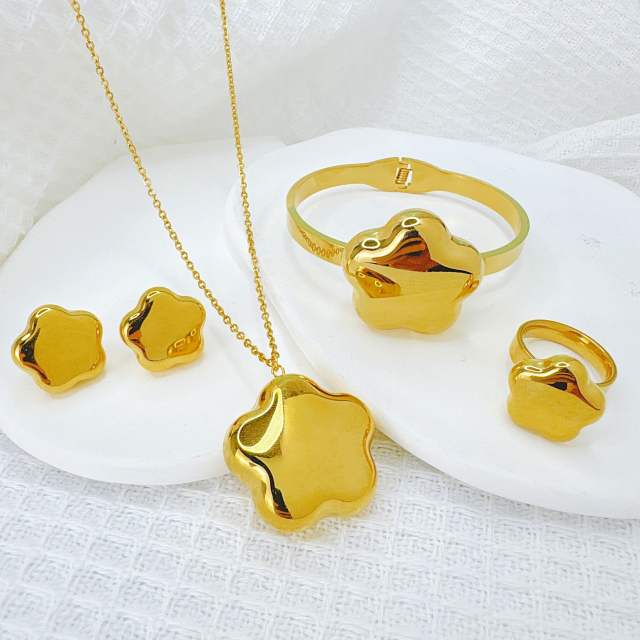 Chunky hollow heart stainless steel necklace earrings bangle set