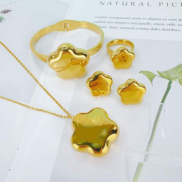 Chunky hollow heart stainless steel necklace earrings bangle set