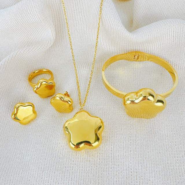 Chunky hollow heart stainless steel necklace earrings bangle set