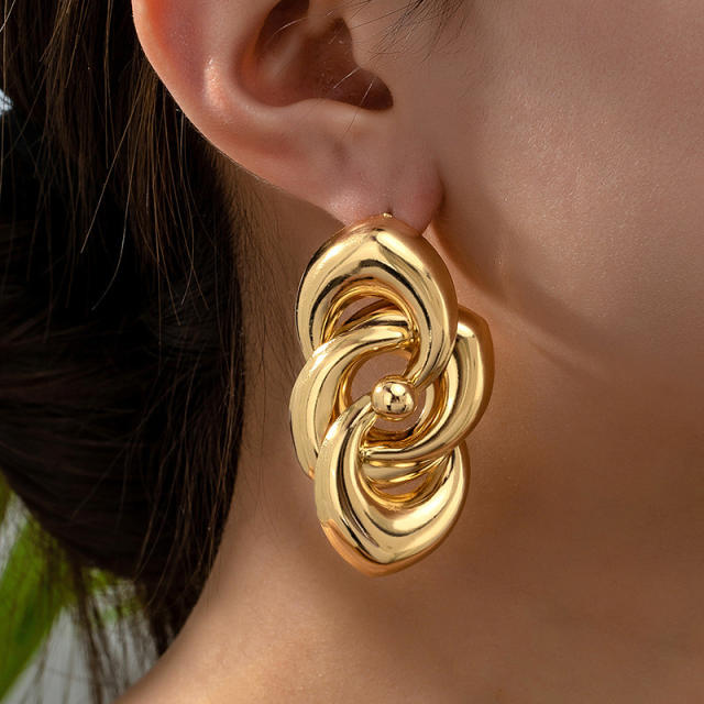 Chunky gold plated alloy dangle women earrings