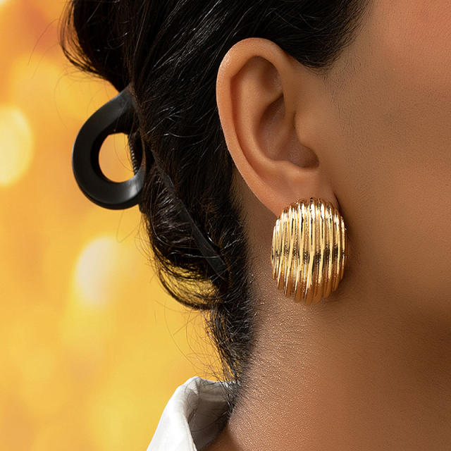 Chunky gold color geometric alloy studs earrings
