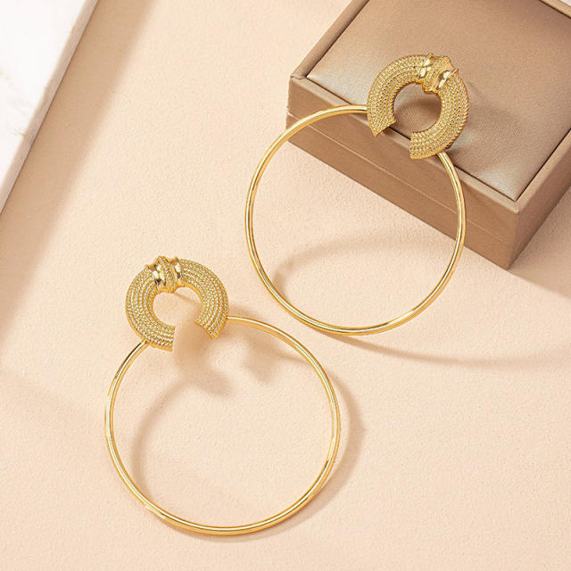 Chunky big circle alloy women earrings