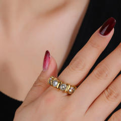Chunky rhinestone setting stainless steel finger rings