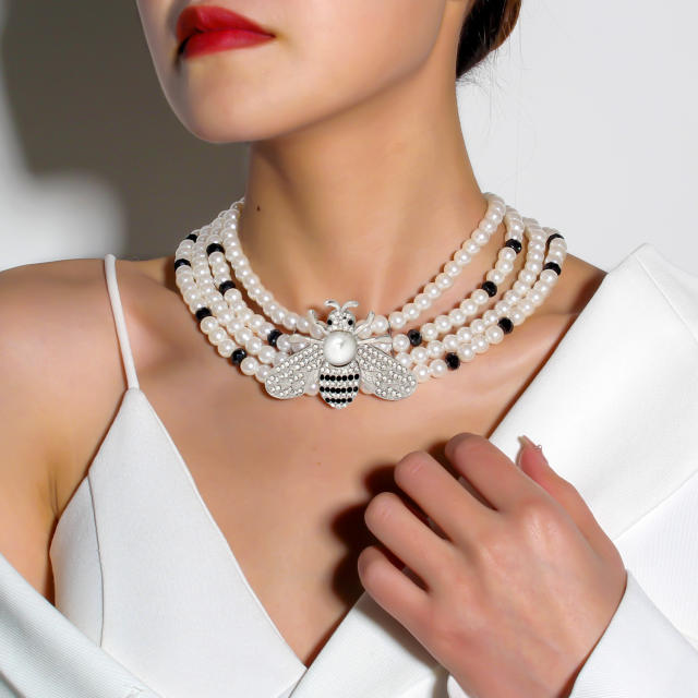Personality rhinestone bee chunky imitation pearl choker necklace