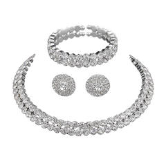 Delicate diamond choker jewelry set with evening bag