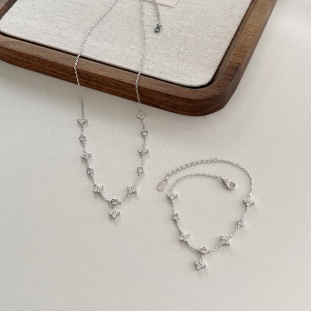 925 sterling silver diamond tiny clover dainy necklace bracelet set
