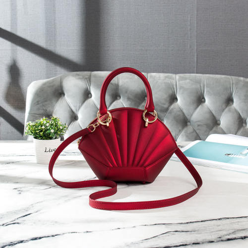 Summer Matte design plain color PVC material shell shape handbag