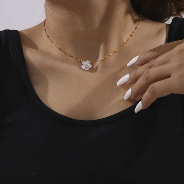 18KG shell flower dainty stainless steel necklace