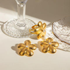 18KG chunky frosted flower stainless steel earrings rings set