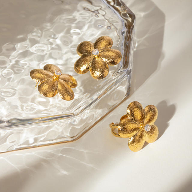18KG chunky frosted flower stainless steel earrings rings set