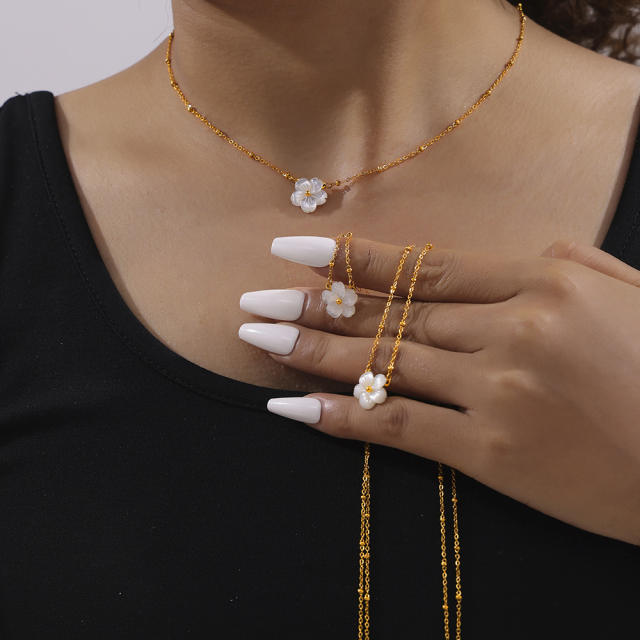 18KG shell flower dainty stainless steel necklace