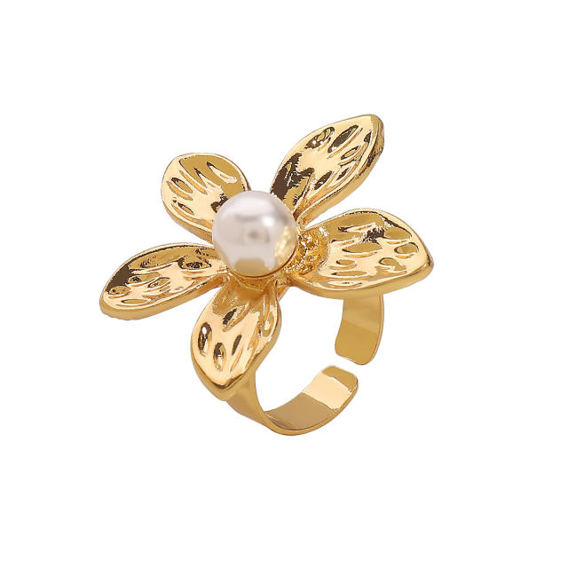 Elegant metal flower imitation pearl earrings finger rings set