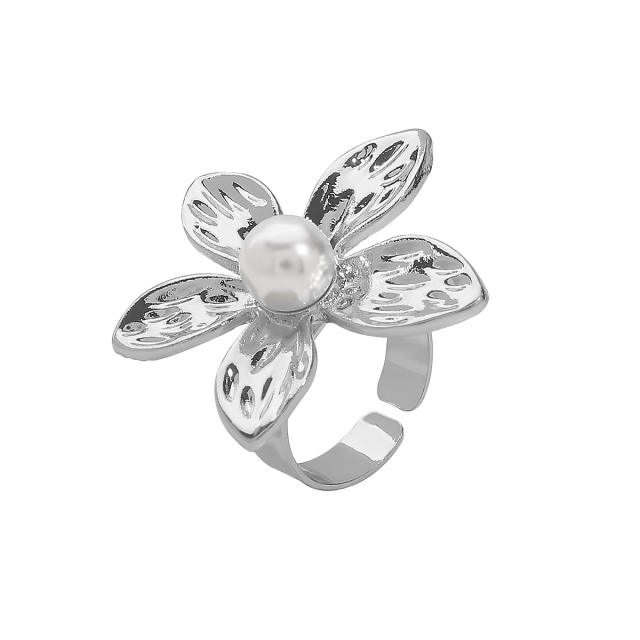 Elegant metal flower imitation pearl earrings finger rings set