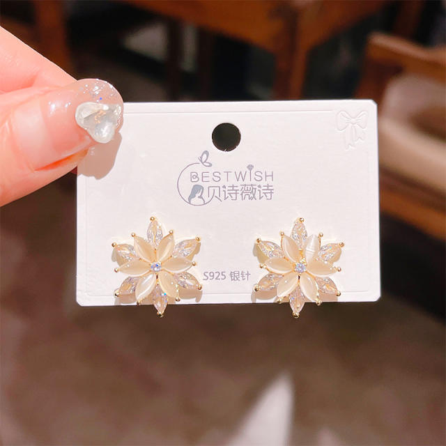 925 needle elegant opal stone blooming flower studs earrings