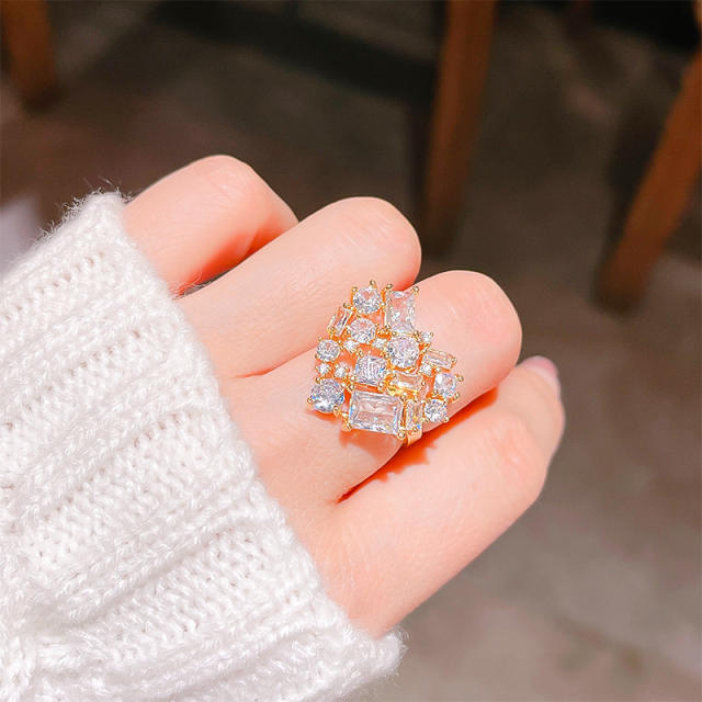 Luxury colorful crystal heart shape women finger rings